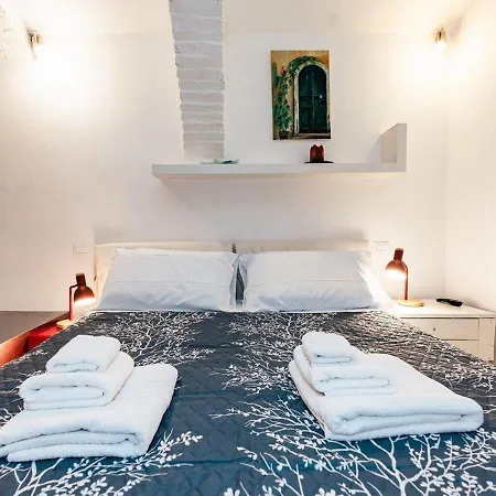 Apartment Romantic Duplex Piazza Navona Rome